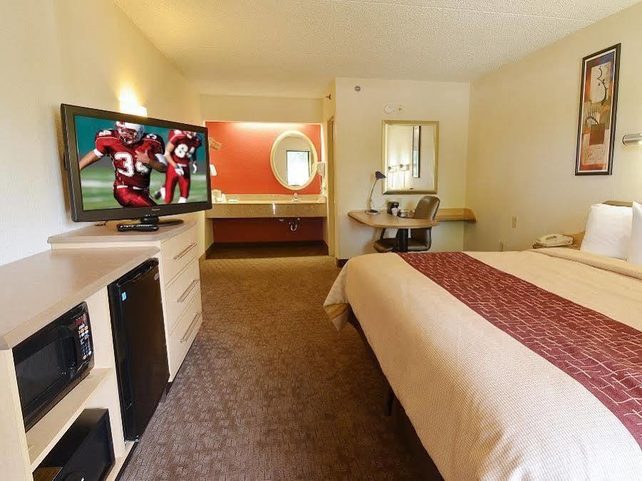 Red Roof West - Msu Motel 2*